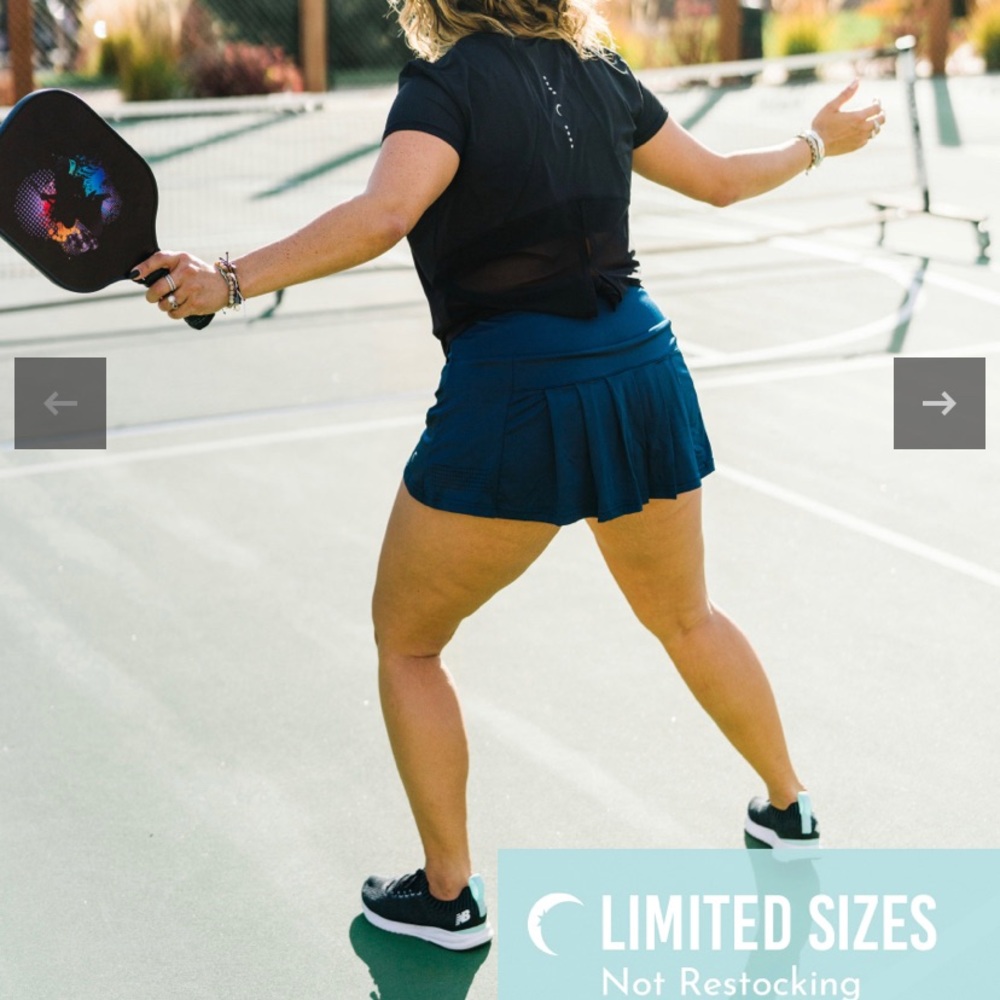 Zyia Black Panel Split Back Mesh T